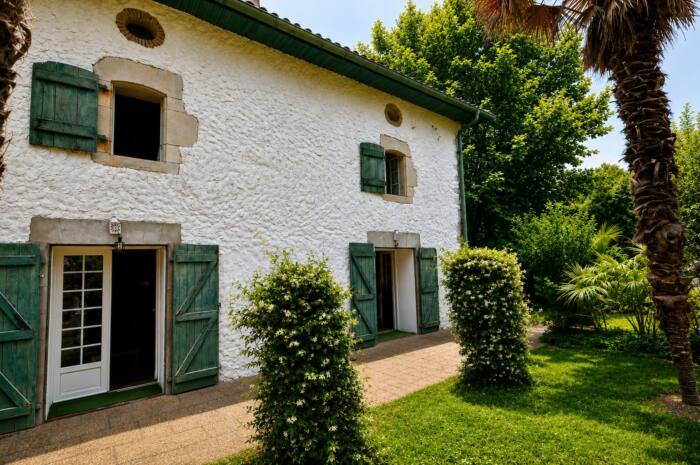 VENTE A TERME MAISON CARACTERE 157m²